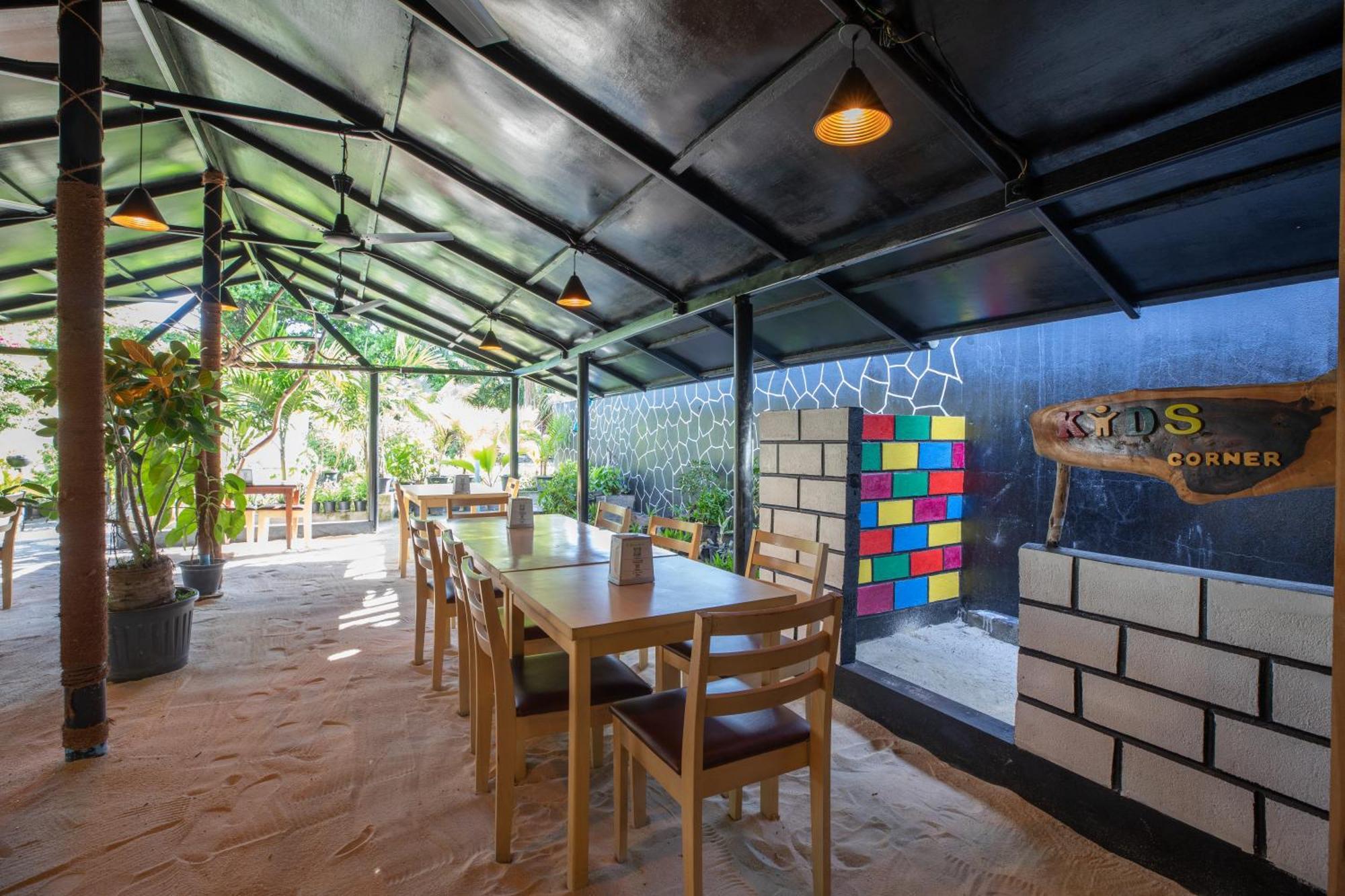 Turtle Maldives - Your Gateway To The Beach & Marine Adventures Await! Omadhoo Ngoại thất bức ảnh