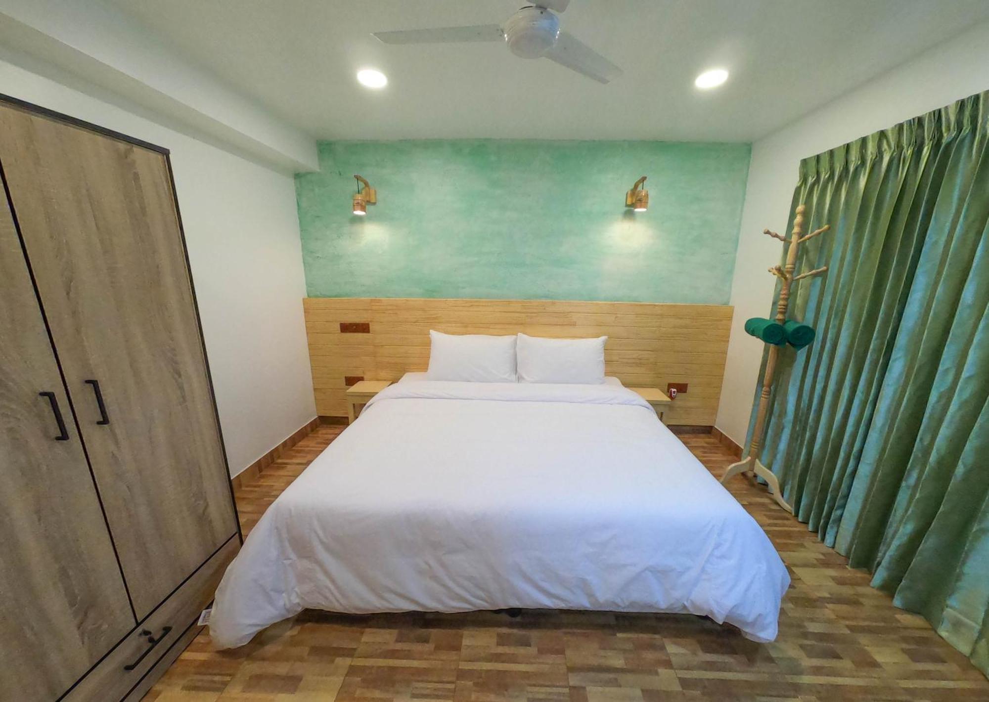Turtle Maldives - Your Gateway To The Beach & Marine Adventures Await! Omadhoo Phòng bức ảnh