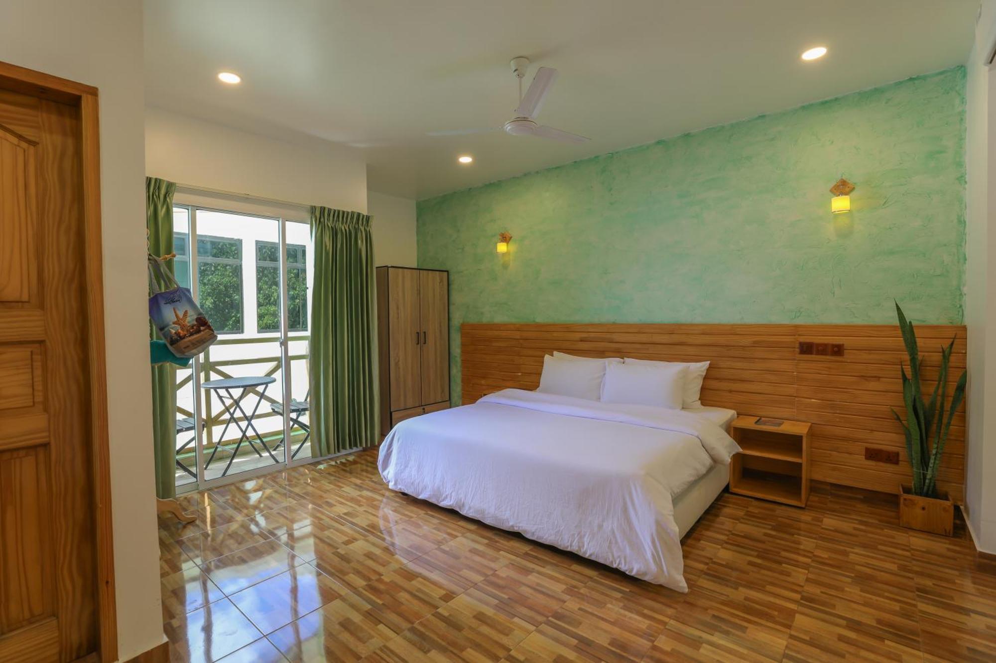 Turtle Maldives - Your Gateway To The Beach & Marine Adventures Await! Omadhoo Phòng bức ảnh