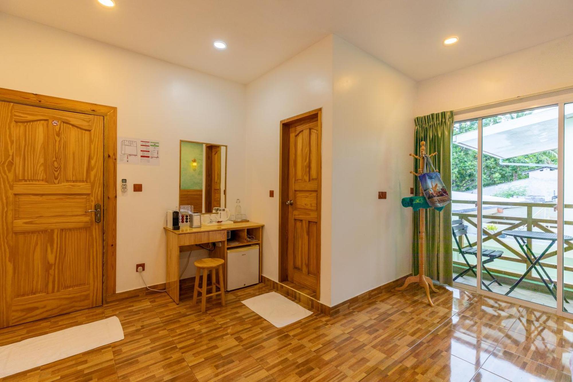 Turtle Maldives - Your Gateway To The Beach & Marine Adventures Await! Omadhoo Ngoại thất bức ảnh